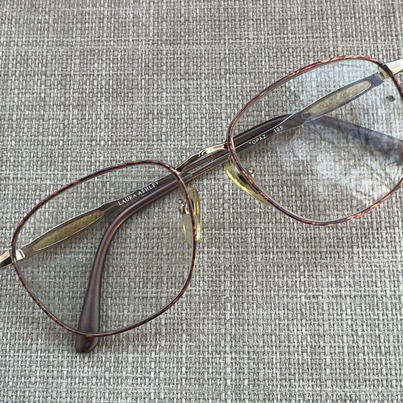 Laura Ashley Accessories - Laura Ashley Ladies Eyeglasses Frame TOPAZ Gold Tone Glasses 55[]18 135
